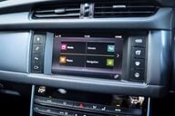 Jaguar XF 2.0 D R-SPORT 17