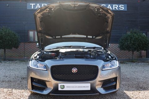 Jaguar XF 2.0 D R-SPORT 40