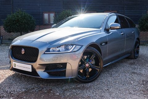Jaguar XF 2.0 D R-SPORT 42