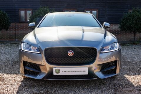 Jaguar XF 2.0 D R-SPORT 5