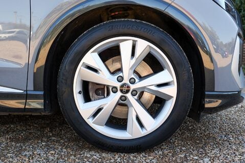 Audi Q4 E-Tron S LINE EV 10
