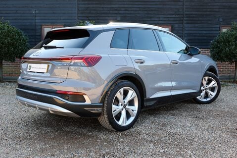 Audi Q4 E-Tron S LINE EV 8