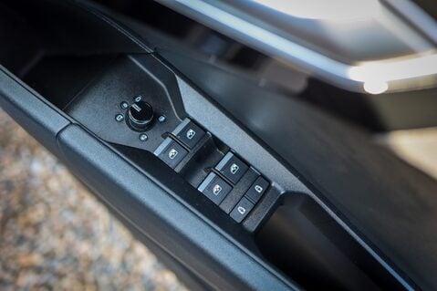 Audi Q4 E-Tron S LINE EV 27
