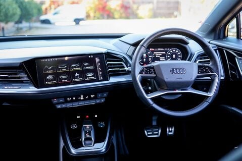 Audi Q4 E-Tron S LINE EV 4