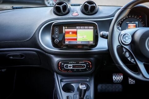 Smart Forfour 0.9 BRABUS XCLUSIVE AUTO 32