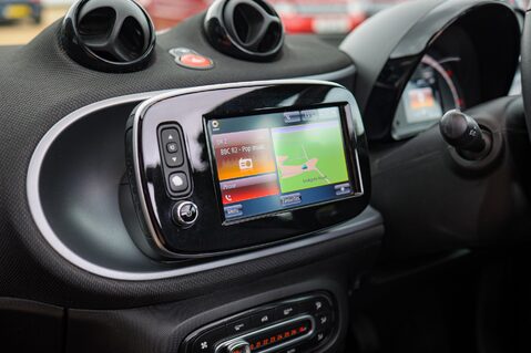 Smart Fortwo Cabrio EQ PRIME PREMIUM EV 16