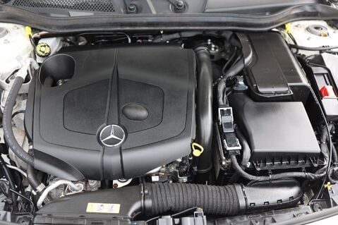 Mercedes-Benz CLA Class CLA200D 2.2 AMG LINE MANUAL 39