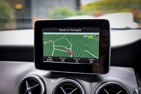 Mercedes-Benz CLA Class CLA200D 2.2 AMG LINE MANUAL 12