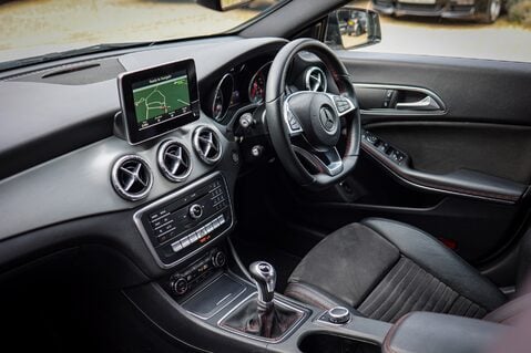 Mercedes-Benz CLA Class CLA200D 2.2 AMG LINE MANUAL 14