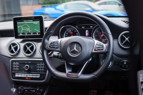 Mercedes-Benz CLA Class CLA200D 2.2 AMG LINE MANUAL 4