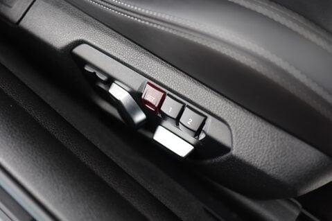 BMW M4 3.0i DCT 15
