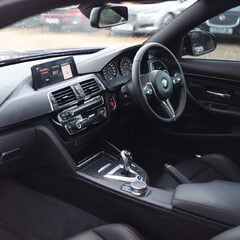 BMW M4 3.0i DCT 2