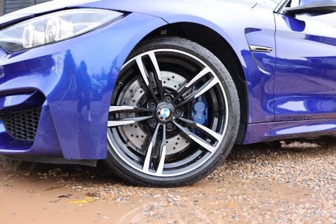 BMW M4 3.0i DCT 51