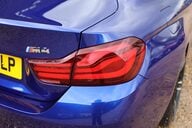 BMW M4 3.0i DCT 35