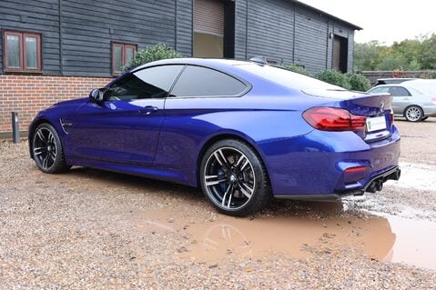 BMW M4 3.0i DCT 55