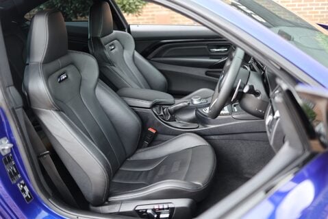 BMW M4 3.0i DCT 11