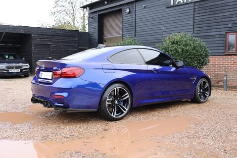 BMW M4 3.0i DCT 57