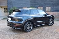 Porsche Cayenne 3.0 V6 E-HYBRID 8