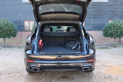 Porsche Cayenne 3.0 V6 E-HYBRID 65