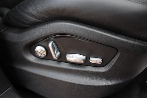 Porsche Cayenne 3.0 V6 E-HYBRID 18