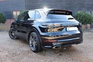 Porsche Cayenne 3.0 V6 E-HYBRID 63