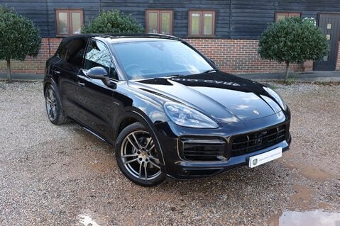 Porsche Cayenne 3.0 V6 E-HYBRID 55