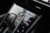 Porsche Cayenne 3.0 V6 E-HYBRID 32