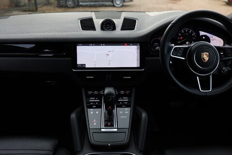 Porsche Cayenne 3.0 V6 E-HYBRID 43