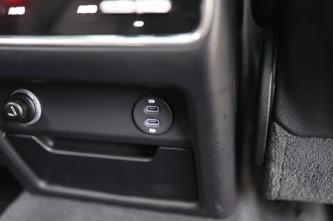 Porsche Cayenne 3.0 V6 E-HYBRID 44