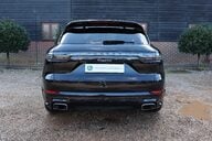 Porsche Cayenne 3.0 V6 E-HYBRID 6