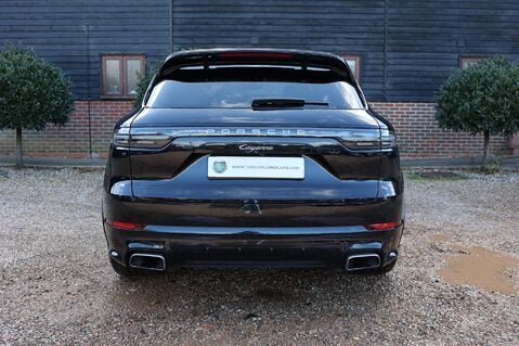 Porsche Cayenne 3.0 V6 E-HYBRID 6