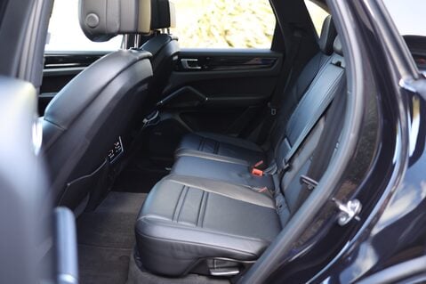 Porsche Cayenne 3.0 V6 E-HYBRID 47
