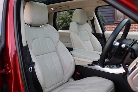 Land Rover Range Rover Sport SDV6 3.0 HSE 12