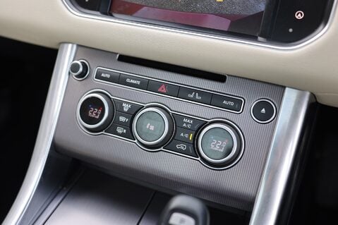 Land Rover Range Rover Sport SDV6 3.0 HSE 22