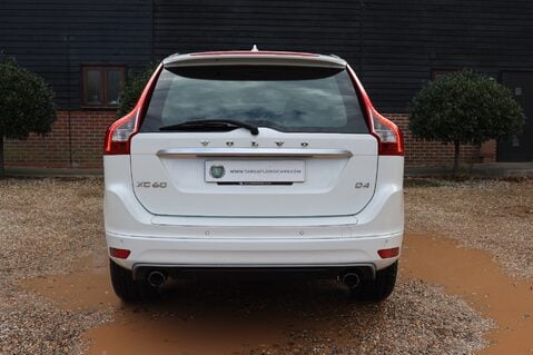 Volvo XC60 2.0 D4 R-DESIGN NAV 6