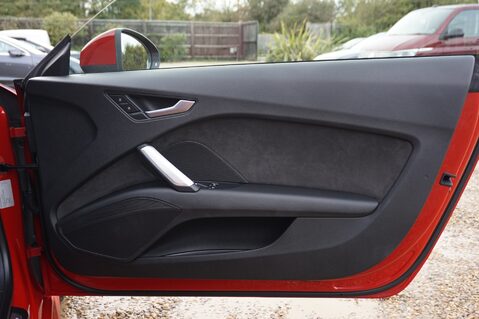 Audi TT 1.8 TFSI S LINE MANUAL CABRIOLET 26