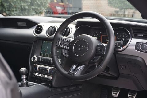 Ford Mustang 2.3 ECOBOOST MANUAL 4