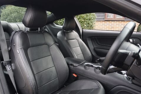 Ford Mustang 2.3 ECOBOOST MANUAL 23