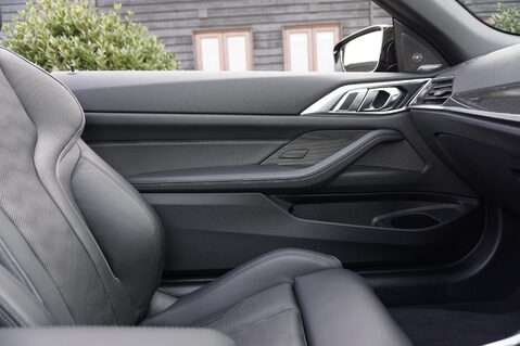 BMW M4 3.0 COMPETITION M XDRIVE CABRIOLET 35