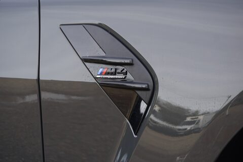 BMW M4 3.0 COMPETITION M XDRIVE CABRIOLET 43