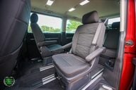 Volkswagen Caravelle 2.0 TDI DSG EDITION 7 SEAT 4