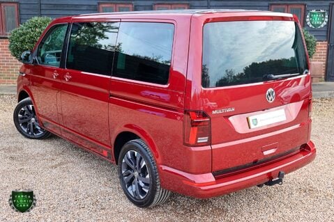 Volkswagen Caravelle 2.0 TDI DSG EDITION 7 SEAT 2