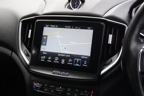 Maserati Ghibli 3.0 DV6 12