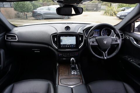 Maserati Ghibli 3.0 DV6 10