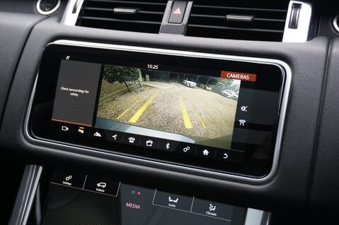 Land Rover Range Rover Sport 2.0 HSE AUTO 18