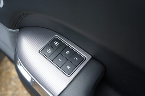 Land Rover Range Rover Sport 2.0 HSE AUTO 27