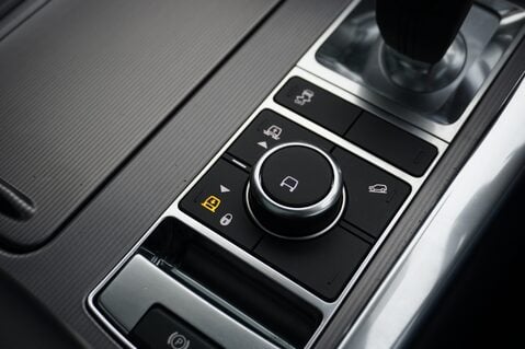 Land Rover Range Rover Sport 2.0 HSE AUTO 24