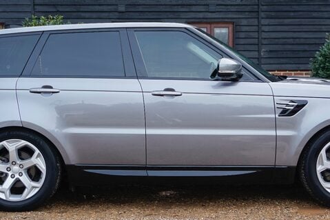 Land Rover Range Rover Sport 2.0 HSE AUTO 9