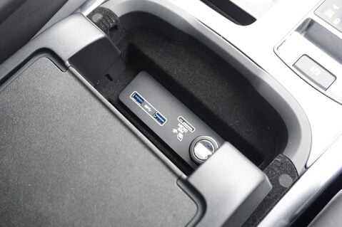 Land Rover Range Rover Sport 2.0 HSE AUTO 31