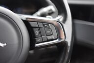 Jaguar XF 2.0 D R-SPORT SPORTBRAKE AUTO 31